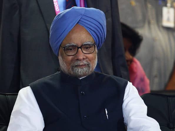 Prime Minister Manmohan Singh remembers NKP Salve as 'a distinguished leader'