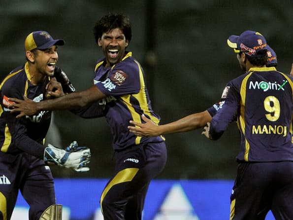 Balaji stifles Bangalore as Kolkata Knight Riders win comprehensively Balaji stifles Bangalore as Kolkata Knight Riders win comprehensively