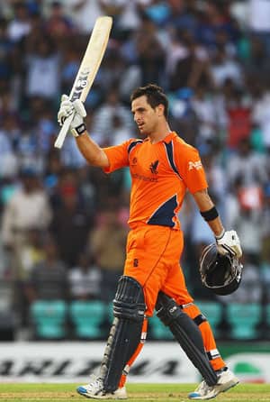Ryan ten Doeschate slams century; England set huge target Ryan ten Doeschate slams century; England set huge target