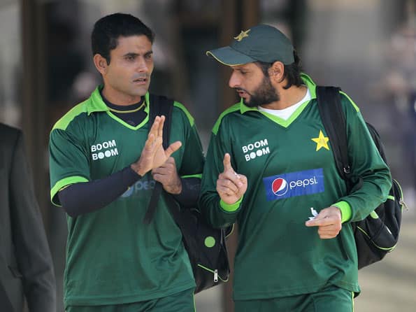 Afridi, Razzaq recalled in Pak squad for limited-overs series against Sri Lanka Afridi, Razzaq recalled in Pak squad for limited-overs series against Sri Lanka