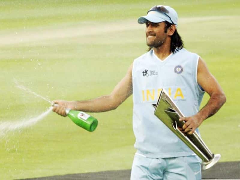 Mahendra Singh Dhoni to sport long locks again