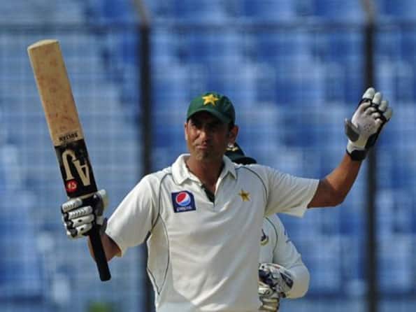 Younis Khan slams double-century as Pakistan take 459-run lead Younis Khan slams double-century as Pakistan take 459-run lead