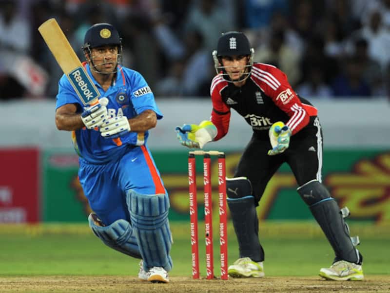 MS Dhoni accepts India's losing streak was long