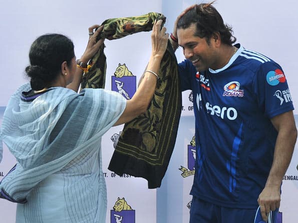 IPL 2012: Sachin Tendulkar felicitated by Mamata Banerjee IPL 2012: Sachin Tendulkar felicitated by Mamata Banerjee