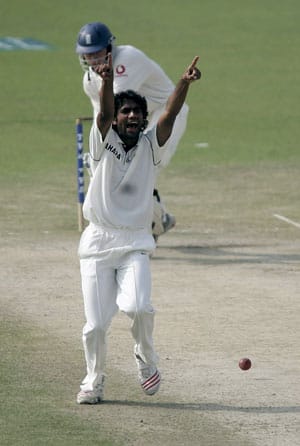 Dhoni expresses concerns over Munaf's fitness Dhoni expresses concerns over Munaf's fitness
