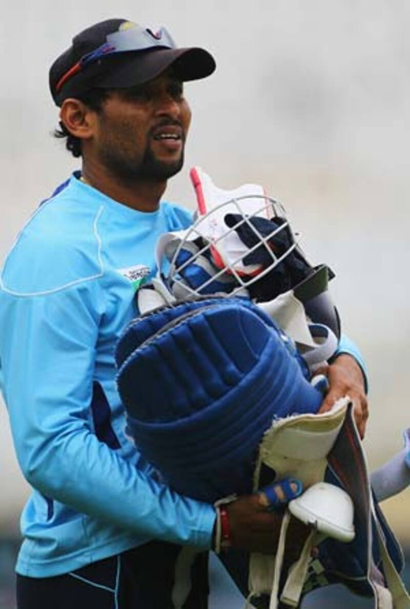 Tillakaratne Dilshan wants bowlers to work in tandem against Pakistan