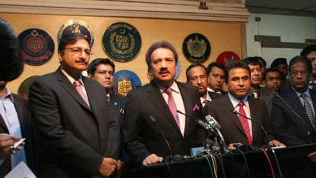 Pakistan umpire to legal action; PCB refuses to jump to conclusions Pakistan umpire to legal action; PCB refuses to jump to conclusions