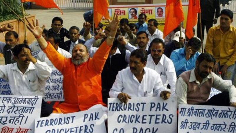 Protestors India Pakistan