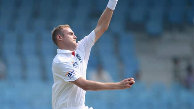Stuart Broad s injury scare for England Stuart Broad s injury scare for England