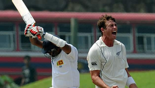 New Zealand back on top as Sri Lanka lost three on Day Two of Colombo Test