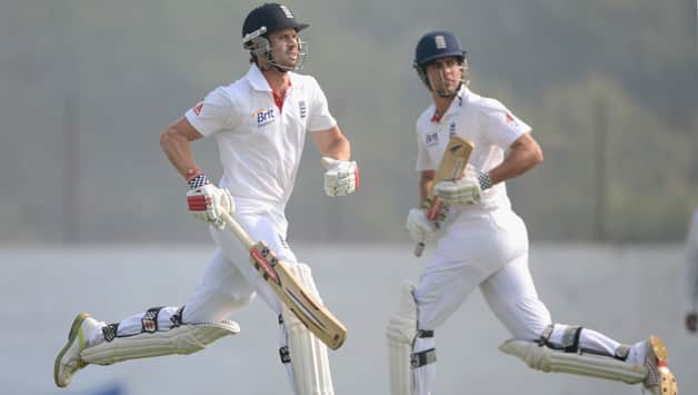 Live Cricket Score: India vs England, second Test at Mumbai - England look to respond to India's total on Day Two Live Cricket Score: India vs England, second Test at Mumbai - England look to respond to India's total on Day Two