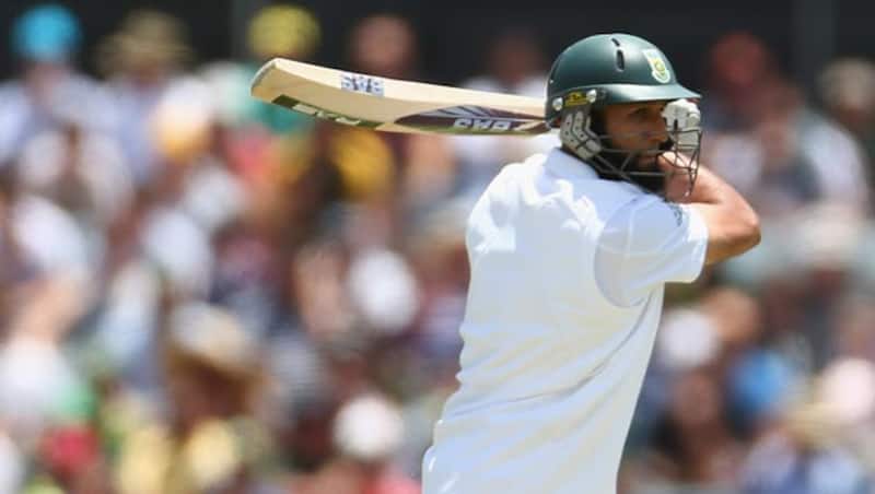 Hashim Amla ton takes South Africa to 320/3