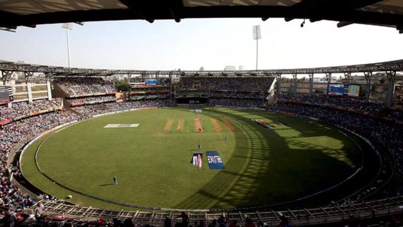 Ranji Trophy Final 2012-13 Live Cricket score: Mumbai vs Saurashtra at Wankhede Stadium - Day Two