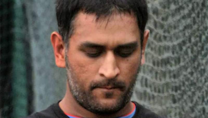 MS Dhoni rues lack of application by Indian batsmen