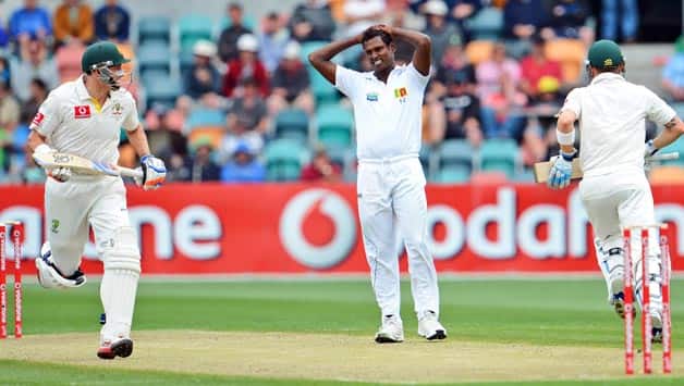 Clarke, Hussey guide Australia to 299/4 on Day One Clarke, Hussey guide Australia to 299/4 on Day One