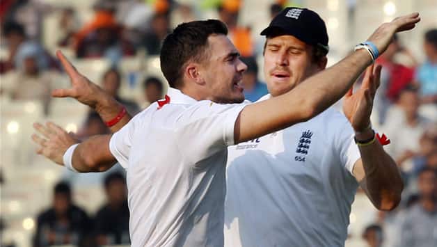 England seamer James Anderson wreaks havoc as India limp to 86/4 England seamer James Anderson wreaks havoc as India limp to 86/4