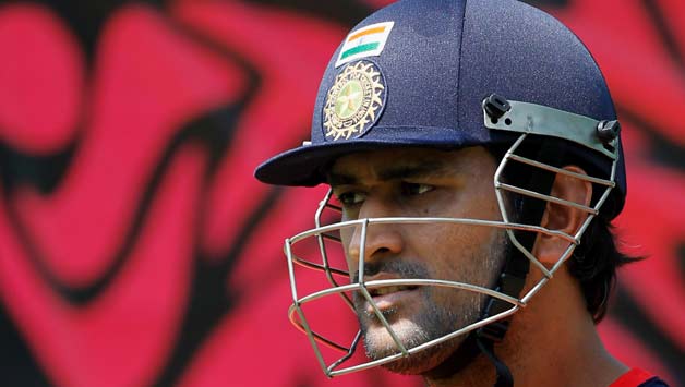 India vs Pakistan 2012 Live Cricket score: Pakistan needs 228 to win