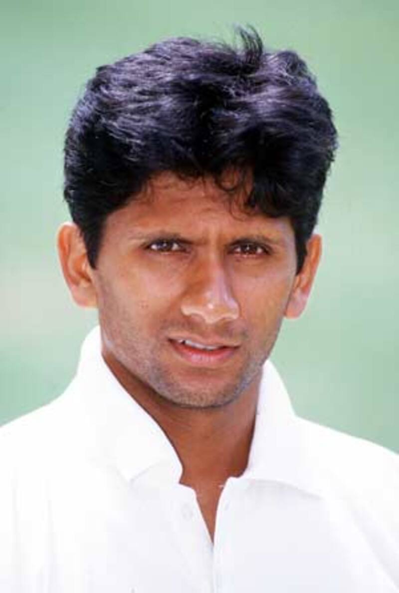 Prasad, Rajput defend Dhoni's decision to declare in first innings against England