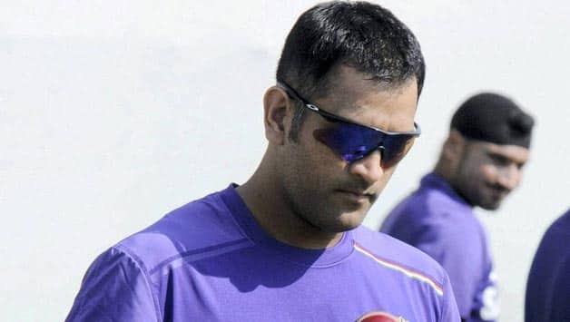 MS Dhoni's captaincy: Calls for sacking grows louder MS Dhoni's captaincy: Calls for sacking grows louder
