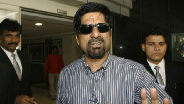 Why didn't Srikkanth speak against Dhoni's captaincy as chairman of selectors?