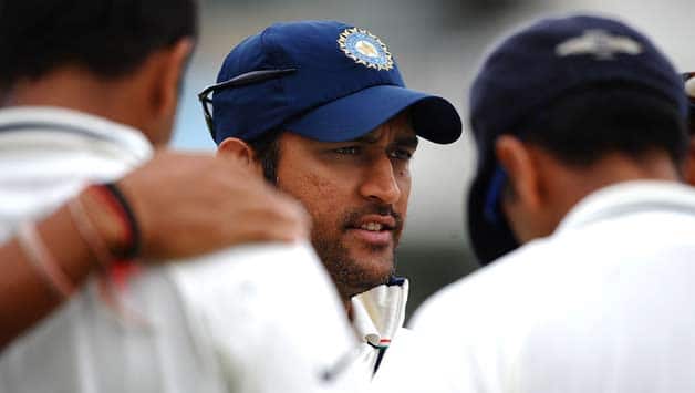 Mentally-fatigued Dhoni needs to be unburdened; selectors should divide his captaincy workload
