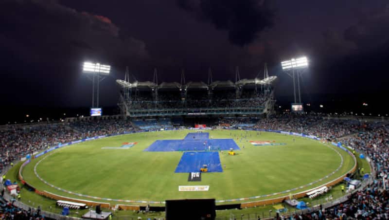 Ranji Trophy 2012: Harshad Khadiwale leads Maharashtra fightback against Karnataka