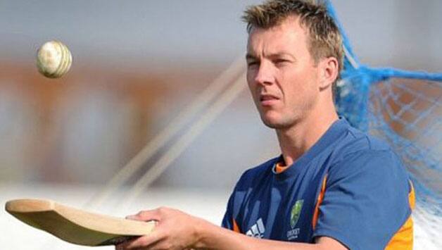 Brett Lee-signed cricket ball to be auctioned online for Indian bidders Brett Lee-signed cricket ball to be auctioned online for Indian bidders