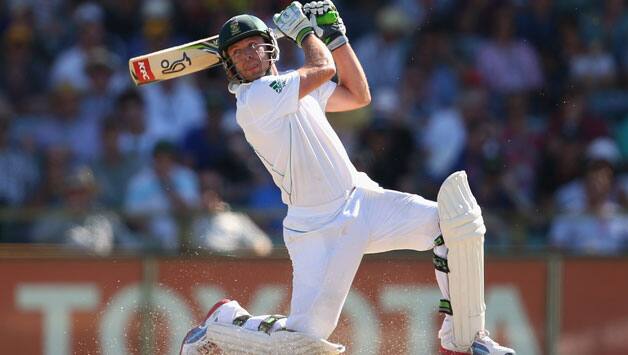 South Africa extend lead to XXX runs against New Zealand at Lunch on Day Two