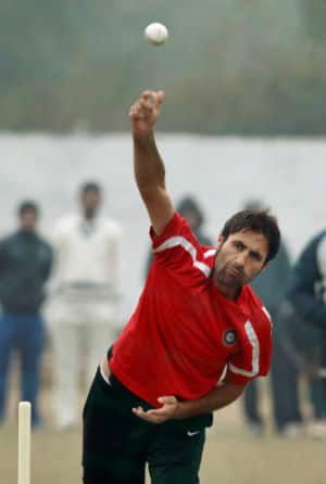 Parvez Rassol summoned to bowl to India players at nets prior to third ODI against Pakistan Parvez Rassol summoned to bowl to India players at nets prior to third ODI against Pakistan