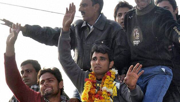 Shami Ahmed returns home to a hero's welcome