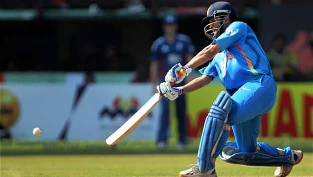 Alastair Cook rates MS Dhoni as the best player in slog overs Alastair Cook rates MS Dhoni as the best player in slog overs