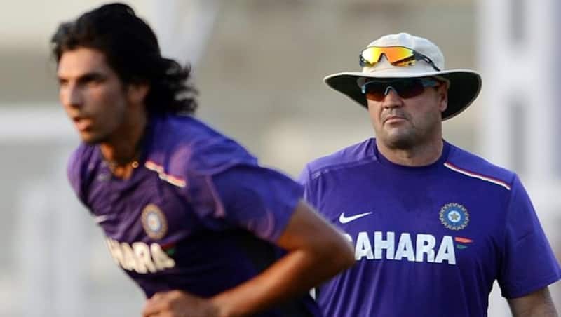 Ishant Sharma works overtime with India bowling coach Joe Dawes in optional practice