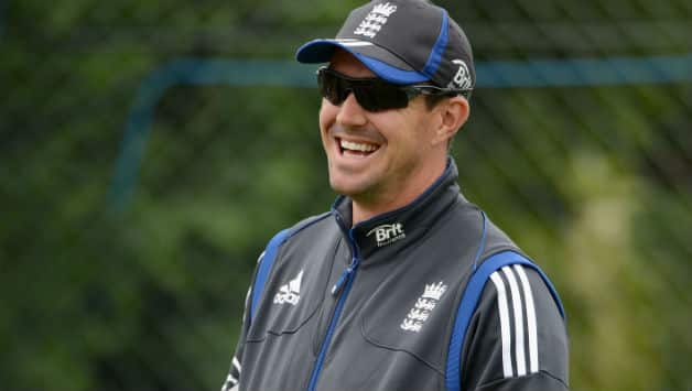 Kevin Pietersen visits the Dalai Lama's home
