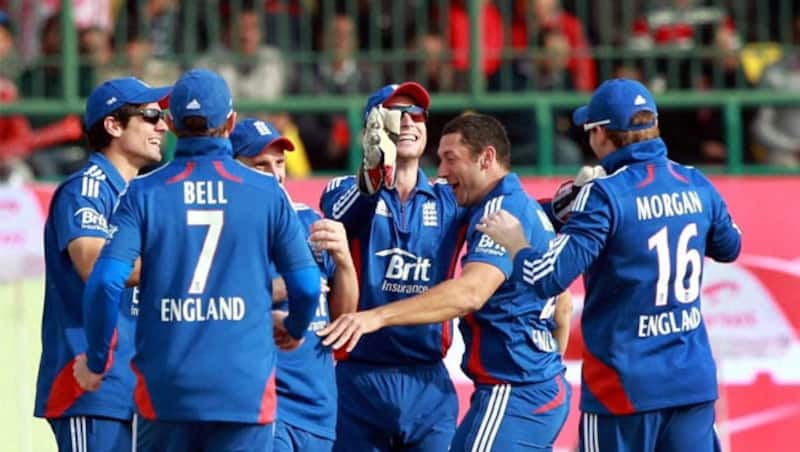 India vs England 2012-13: It was important to win toss, says Alastair Cook