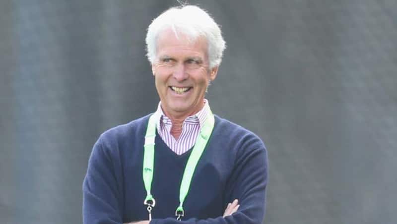 Cricket Australia backs chief selector John Inverarity after heavy criticism