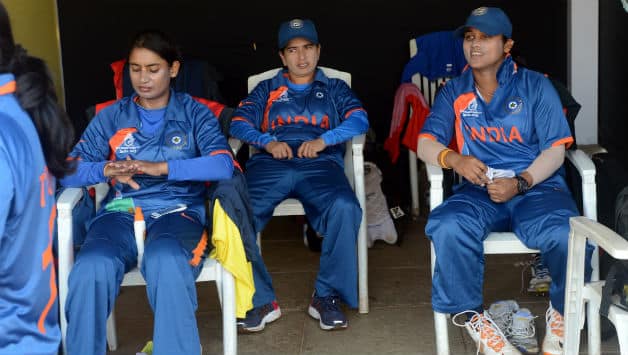 ICC Women's World Cup 2013: India arrive in Cuttack for clash against Pakistan