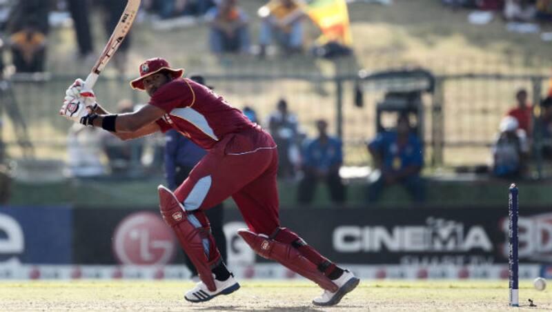 Keiron Pollard&rsquo;s valiant knock takes West Indies to 220 against Australia