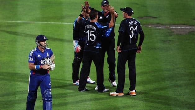 New Zealand crush England by 55 runs in 2nd T20 at Hamilton New Zealand crush England by 55 runs in 2nd T20 at Hamilton