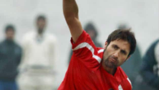 Parvez Rassol signs for Pune Warriors Parvez Rassol signs for Pune Warriors
