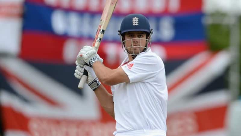 England etch effortlessly into New Zealand's huge lead at Tea