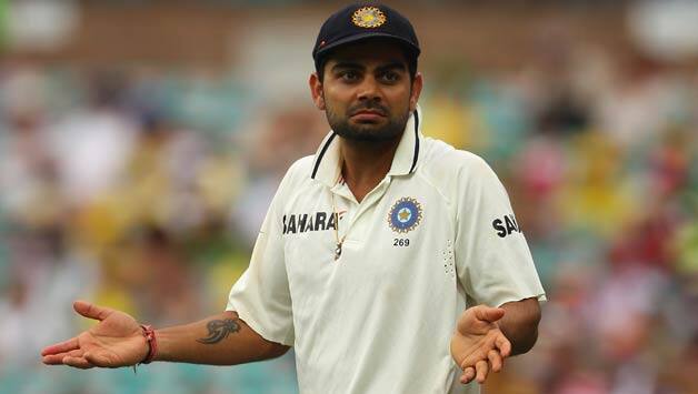 Virat Kohli receives slip-fielding tips from Matthew Hayden