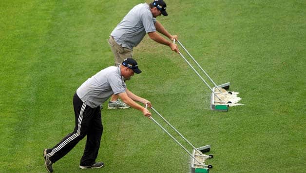 Rain abandons fourth day's play of 2nd Test between New Zealand and England