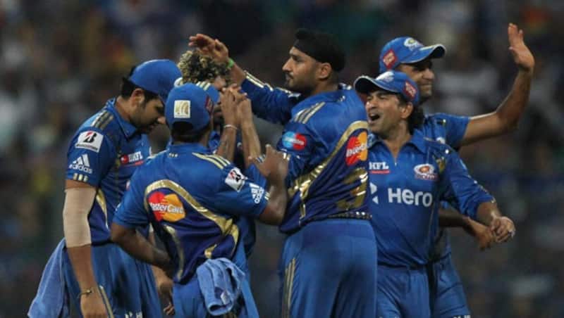 IPL 2013 Live cricket score, MI vs DD at Mumbai: Unmukt Chand falls first ball