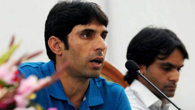 Misbah-ul-Haq, Mohammad Hafeez deny rift in Pakistan team