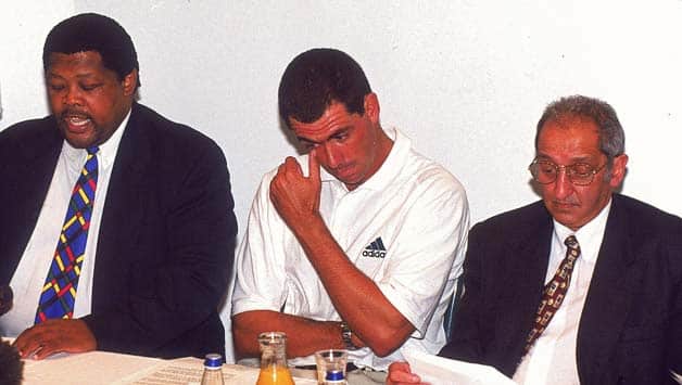 Hansie Cronje confesses to taking money from bookmakers Hansie Cronje confesses to taking money from bookmakers