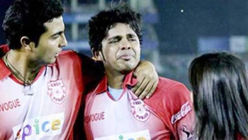 IPL: Indian news channels appeal to Wikileaks to leak Harbhajan-Sreesanth slapgate video