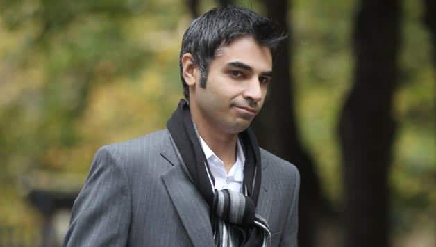 Salman Butt admits to spot-fixing; apologises to fans