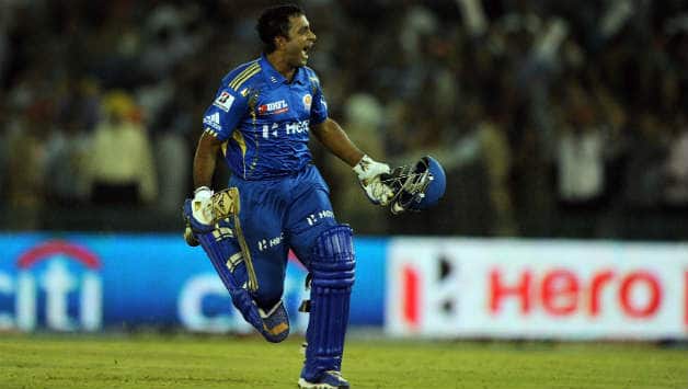 IPL: Mumbai Indians plunder 32 in the last two overs to stun Kings XI Punjab IPL: Mumbai Indians plunder 32 in the last two overs to stun Kings XI Punjab