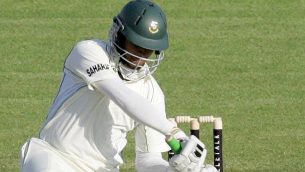 Bangladesh lose early wickets after bowling out Zimbabwe for 282 Bangladesh lose early wickets after bowling out Zimbabwe for 282