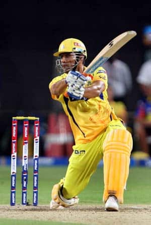 Suresh Raina, MS Dhoni boost Chennai Super Kings to 164/3 against Pune Warriors